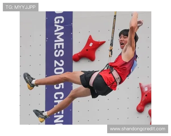 杭州攀岩队与成都攀岩队赛后复盘团队协作的精彩瞬间与经验分享 杭州攀岩队与成都攀岩队赛后复盘团队协作的精彩瞬间与经验分享