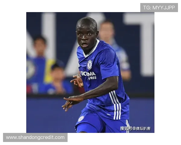 哈维西蒙斯的崛起与未来展望:年轻天才如何改变足球格局 哈维西蒙斯的崛起与未来展望:年轻天才如何改变足球格局