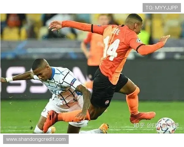 欧冠小组赛矿工对决国米全力争胜的精彩对抗分析 欧冠小组赛矿工对决国米全力争胜的精彩对抗分析