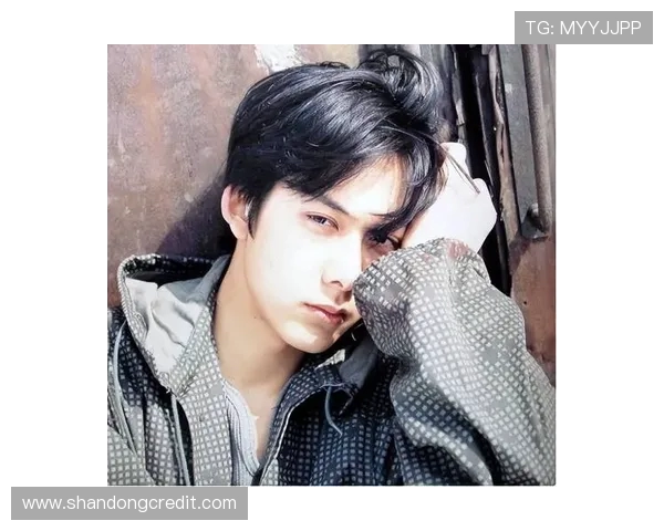 罗凯文的成长之路：从平凡少年到卓越领袖的蜕变历程