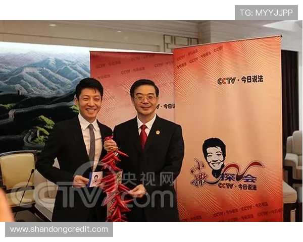 周强专访：从职业选手到电竞领军者的英雄联盟成长之路