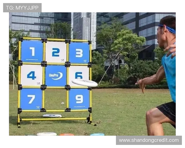 深圳飞盘队与北京飞盘队赛后复盘分析灵活性对抗的精彩瞬间