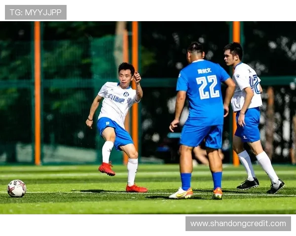 西安足球队的速度之谜：揭开足球巨献的神秘面纱