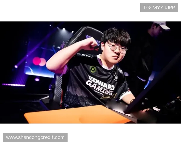 EDG在大师赛中的灵活性表现分析与战术解读