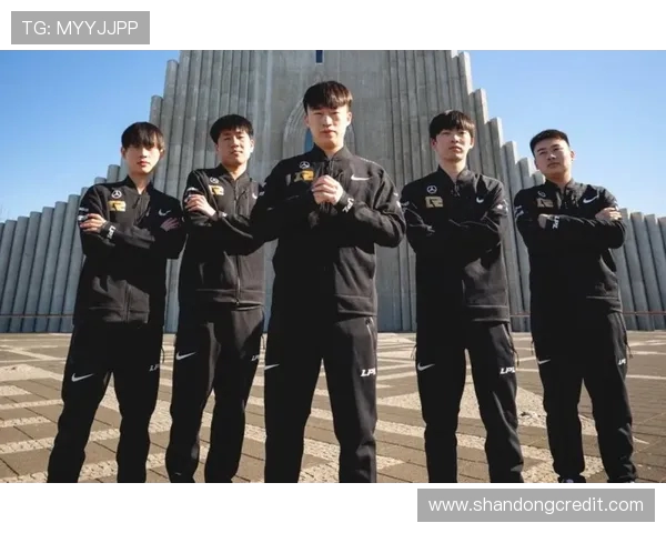 南京滑板队创新高滑板意识排名引发热议展现城市活力与年轻文化